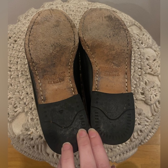 G.H. Bass & Co Weejuns Black Patent Leather Penny Loafers - Picture 11 of 17